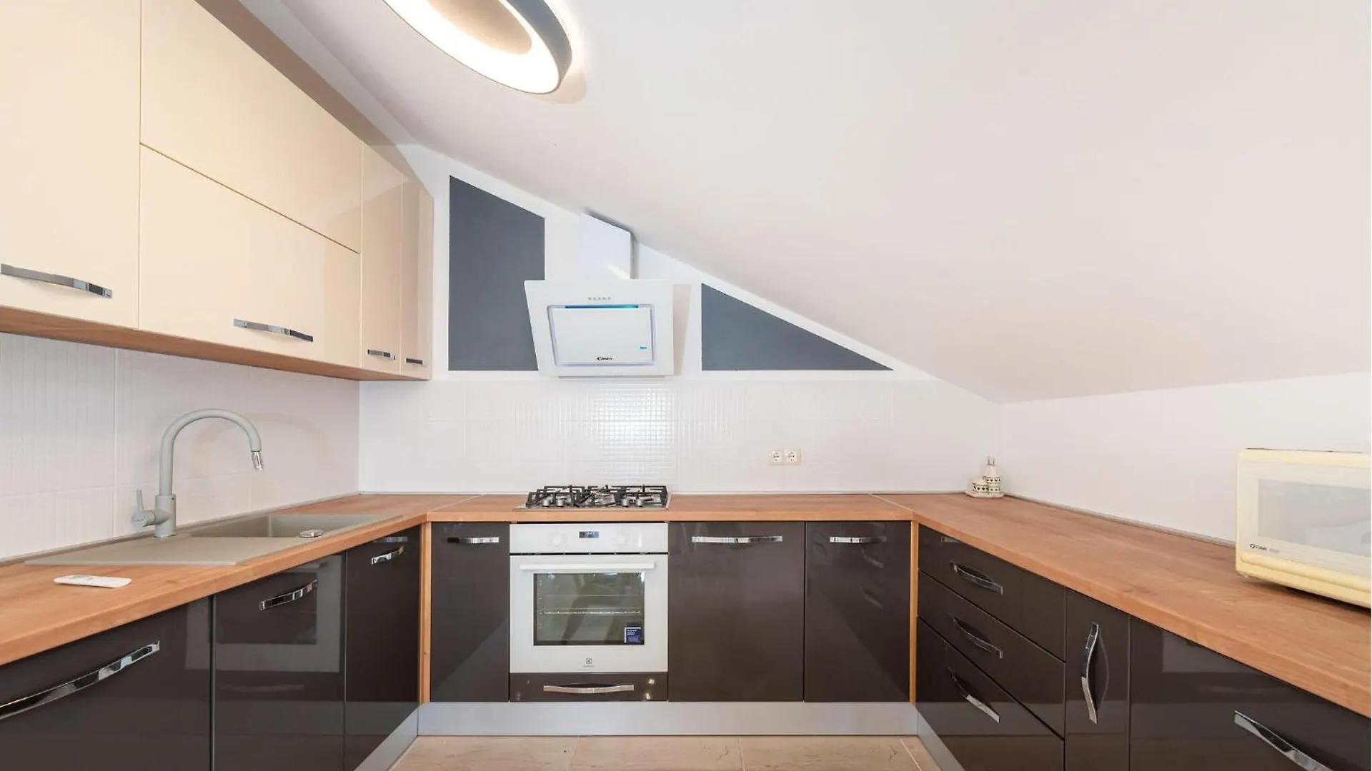 Lovely Apartment In Maslenica With House Sea View