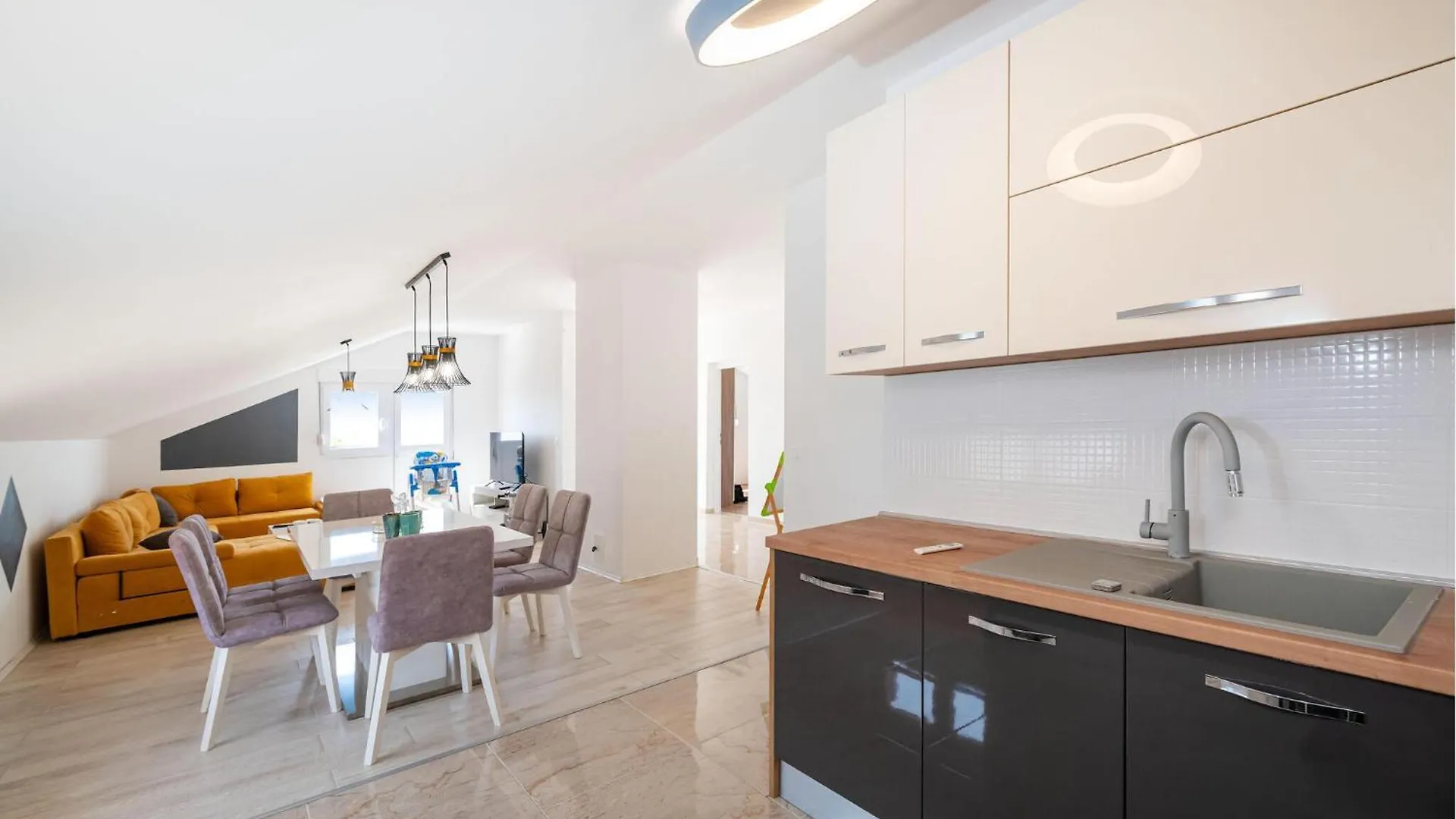 Lovely Apartment In Maslenica With House Sea View