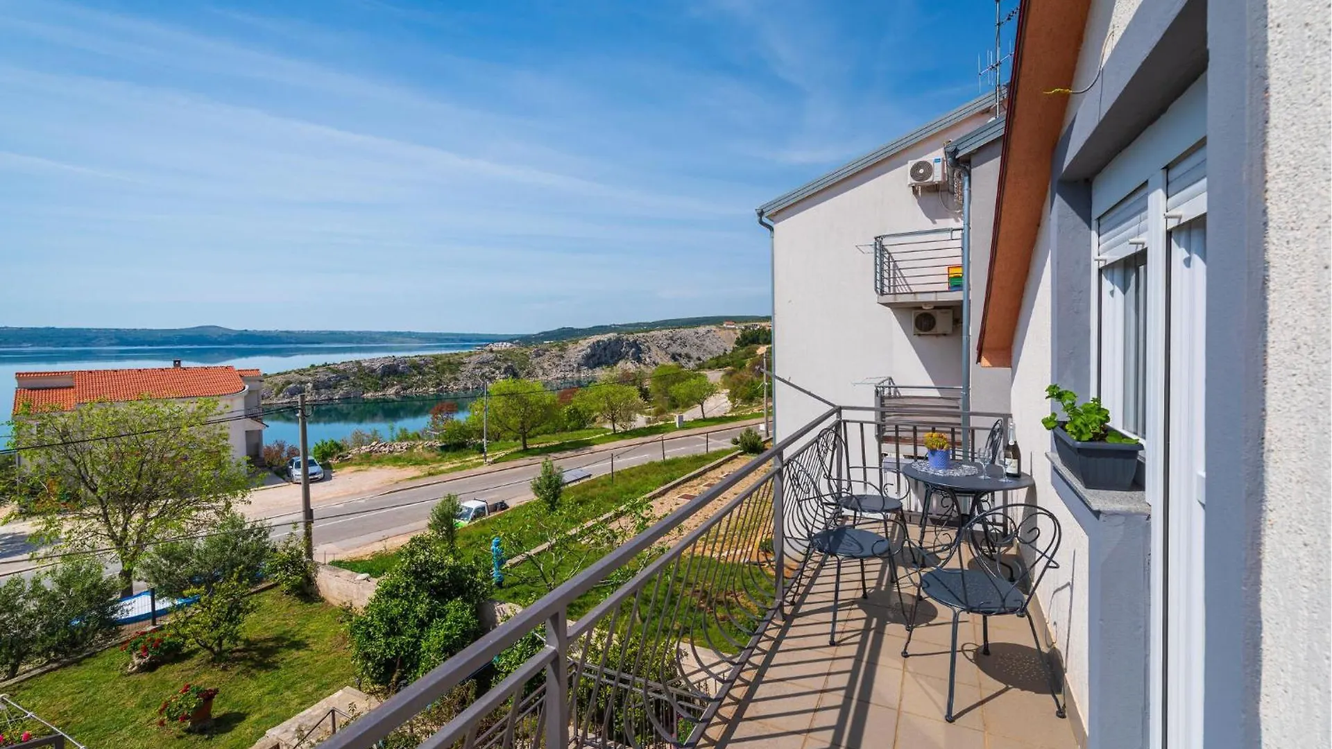 Lovely Apartment In Maslenica With House Sea View