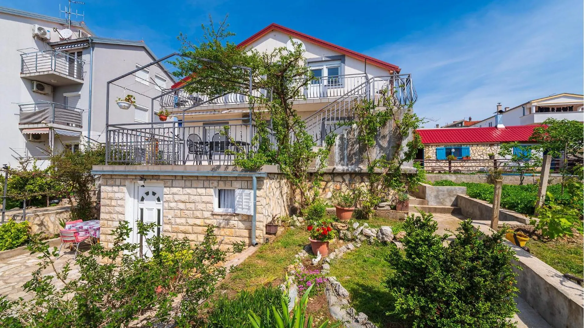 Lovely Apartment In Maslenica With House Sea View