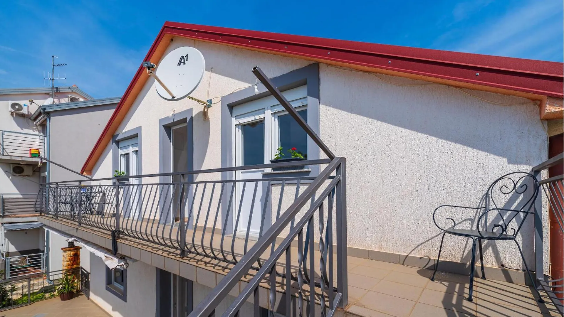 Lovely Apartment In Maslenica With House Sea View