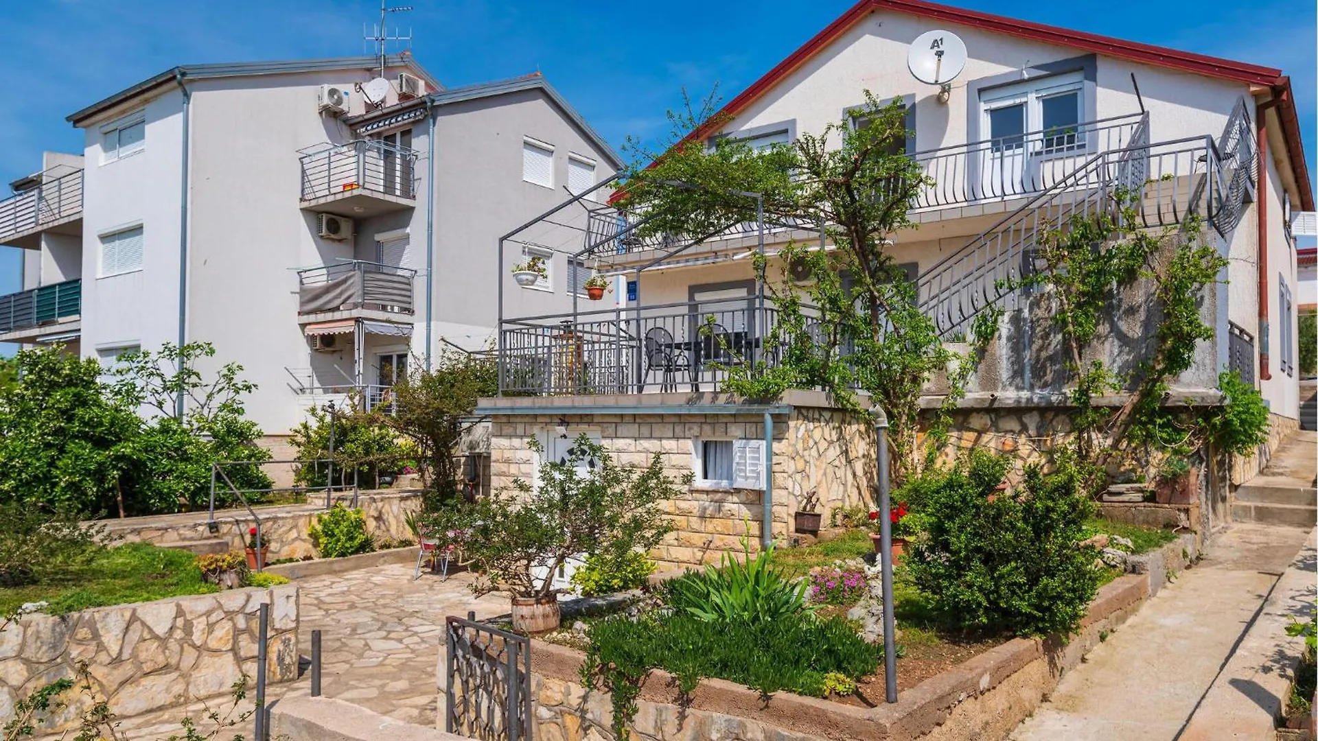 Lovely Apartment In Maslenica With House Sea View
